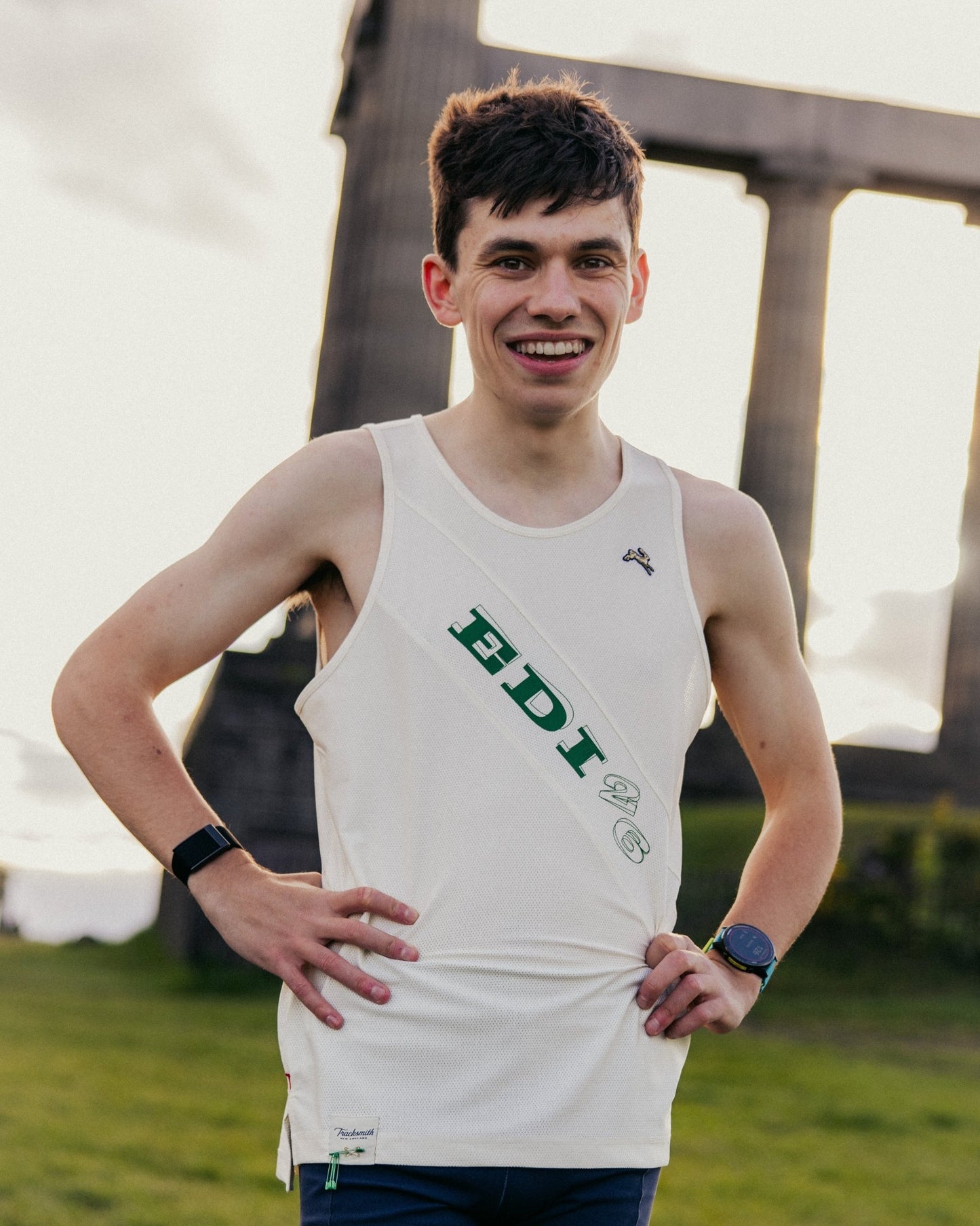Tracksmith Men's Van Cortlandt Singlet – Edi '26 – Ivory - Interval Running