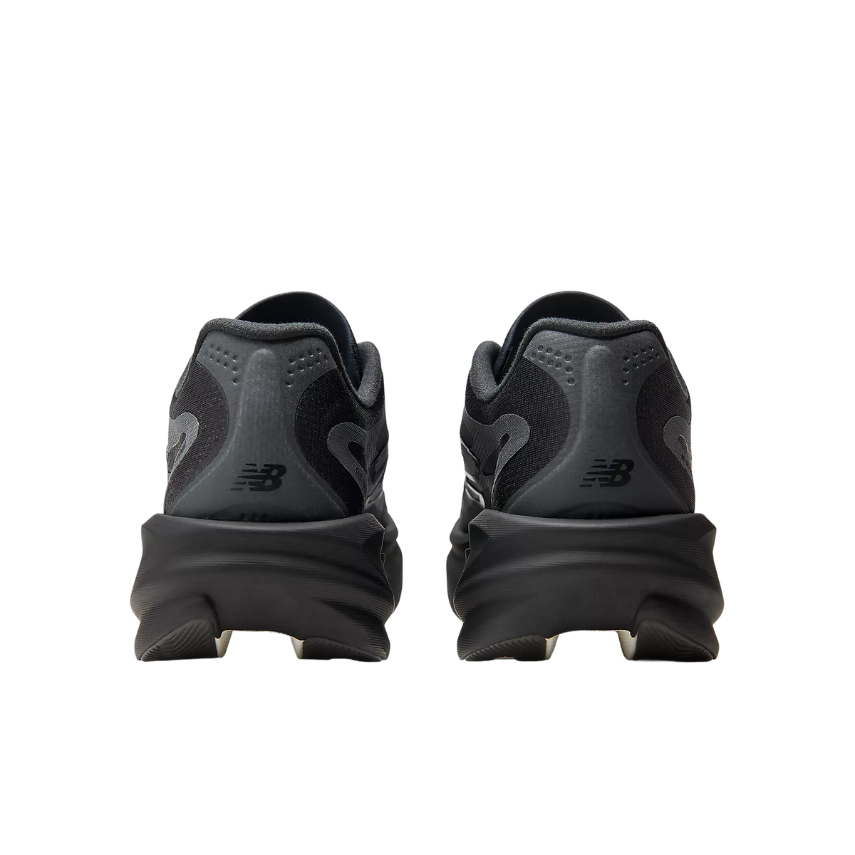 New Balance Women's SuperComp Rebel – Black with Magnet