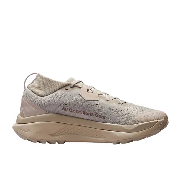 Nike Men's ACG Zegama - Cream II/Safety Orange/Light Orewood Brown