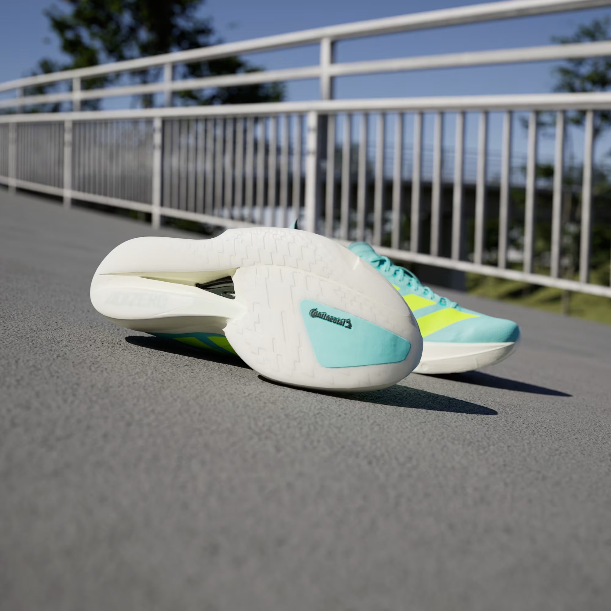 Adidas Men's Adizero Takumi Sen 11 - Flash Aqua / Zero Metalic / Mint Ton