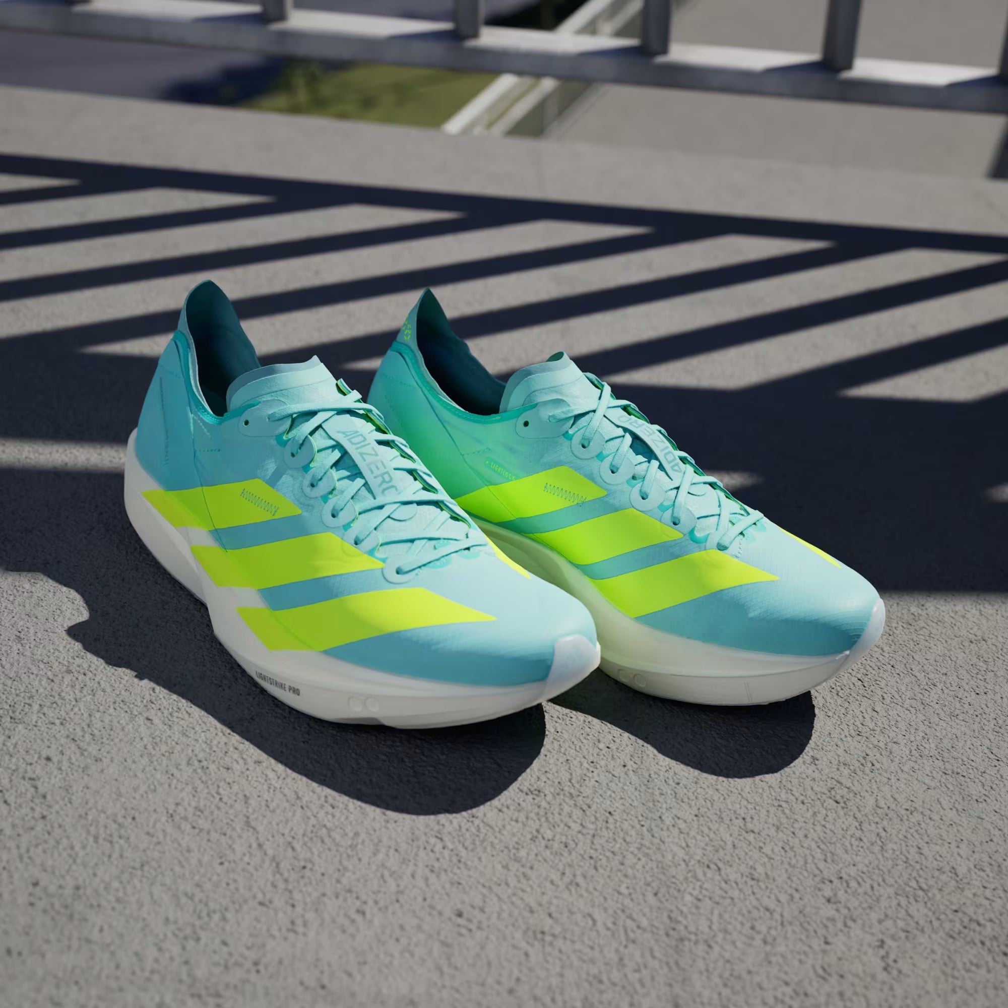 Adidas Men's Adizero Takumi Sen 11 - Flash Aqua / Zero Metalic / Mint Ton