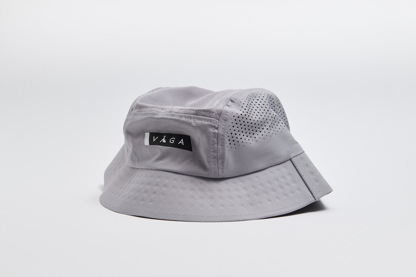 VAGA Feather Bucket Hat – Aluminium Grey / Black