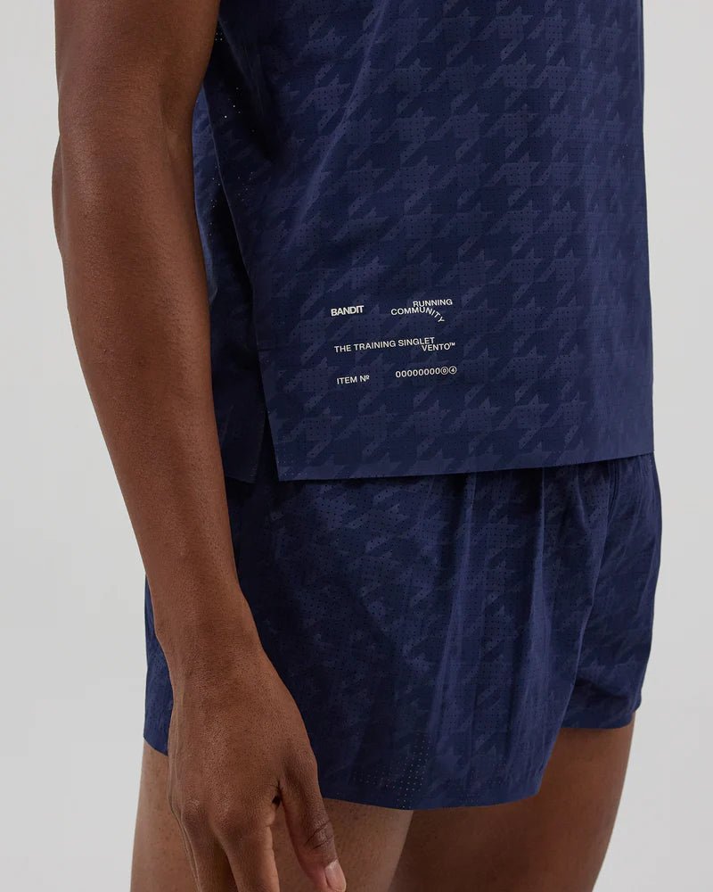 Bandit Embossed Vento™ Performance Singlet - NY Navy - Interval Running