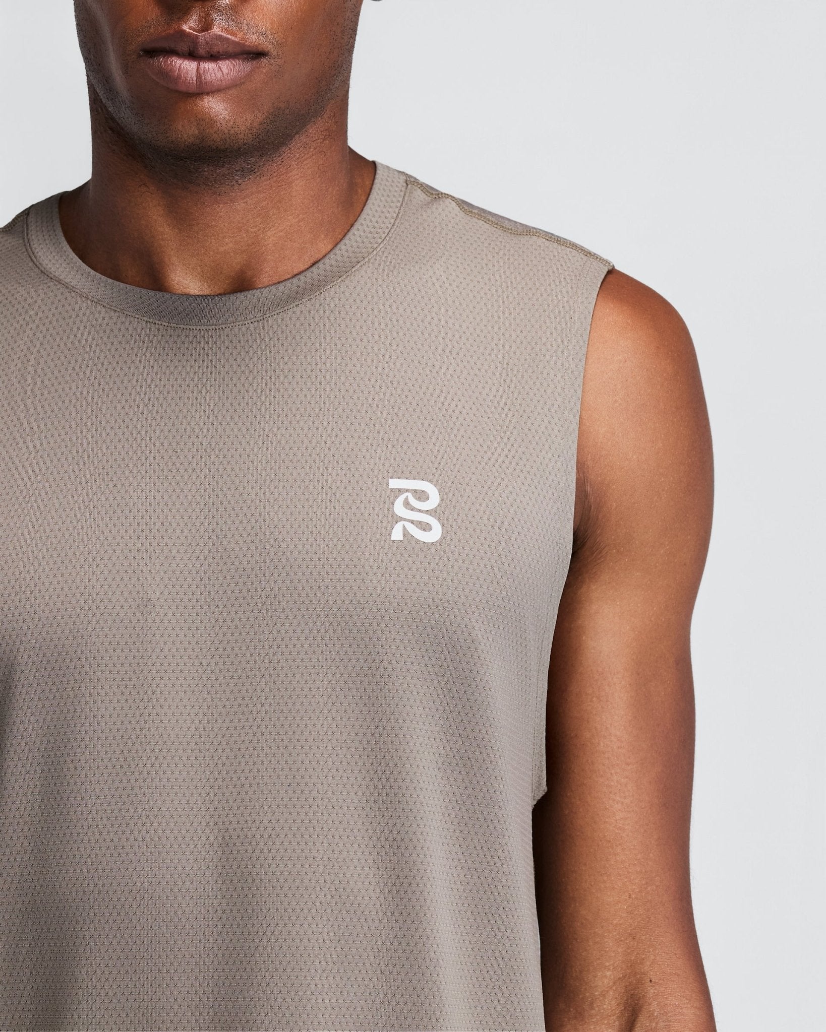 Bandit Men's Micromesh™ Run Tank – Concrete Taupe - Interval Running