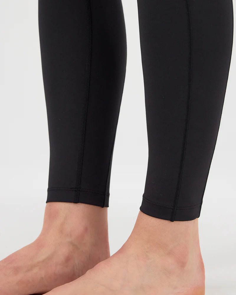 Bandit Stamina™ Pop Stitch™ High Waist Leggings - Black - Interval Running