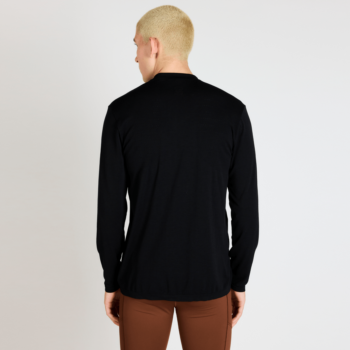 Bandit Stratum Seamless™ Men's Seamless Long Sleeve - Black - Interval Running