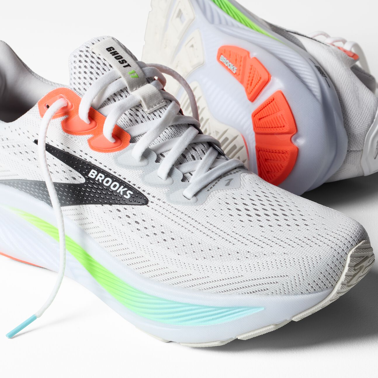 Brooks Men's Ghost 17 – White/Pink Clay/Gecko - Interval Running