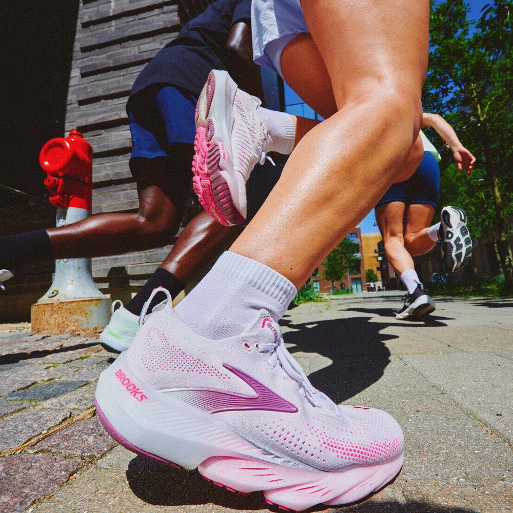 Brooks Women's Glycerin Flex - White / Cyber Pink / Argyle - Interval Running