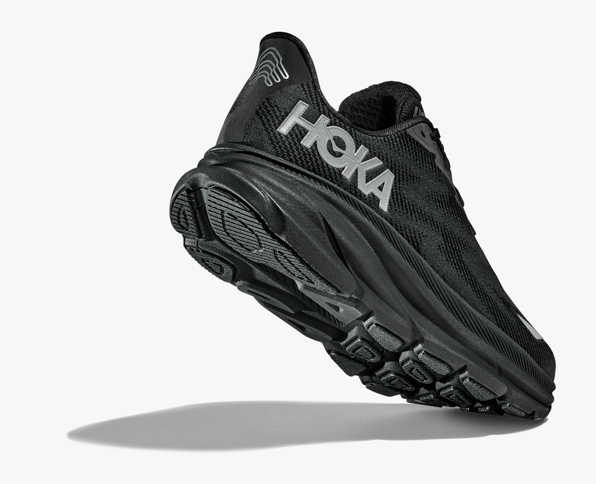 Hoka Men's Clifton 9 GORE - TEX - Black / Black - Interval Running