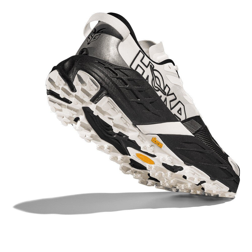 Hoka Women's Speedgoat 7 - Black / White - Interval Running