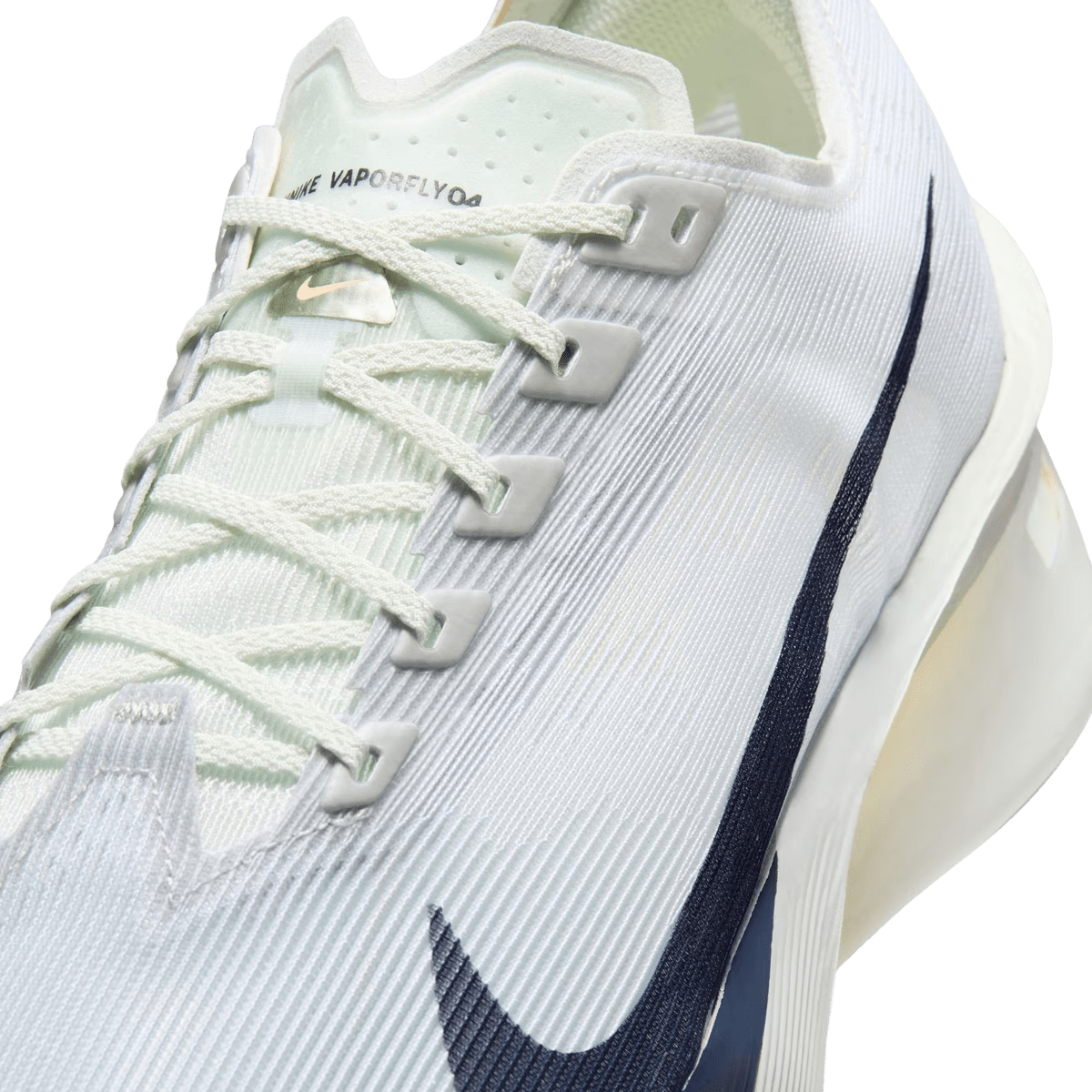 Nike Men's Vaporfly 4 Next% – Spruce Aura/Grey Fog/Ice Peach/Dark Obsidian - Interval Running