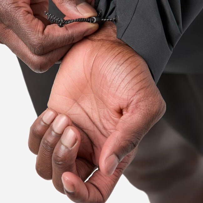 NNORMAL Women's Trail Rain Jacket – Black - Interval Running