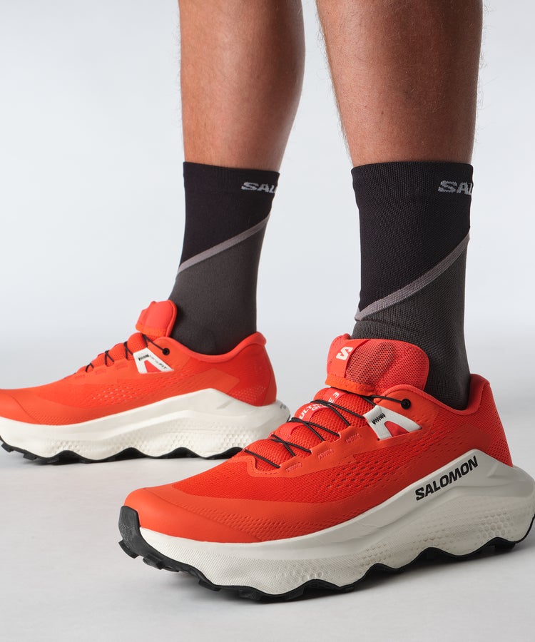 Salomon Men's Ultra Glide 3 – Cherry Tomato / Vanilla Ice / Black - Interval Running