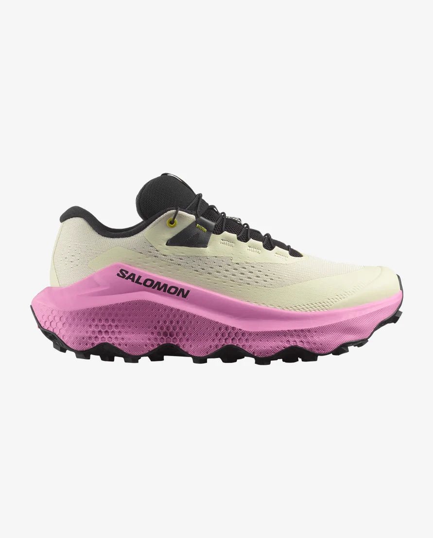 Salomon Women's Ultra Glide 3 | Almond Milk / Cyclamen / Black - Interval Running