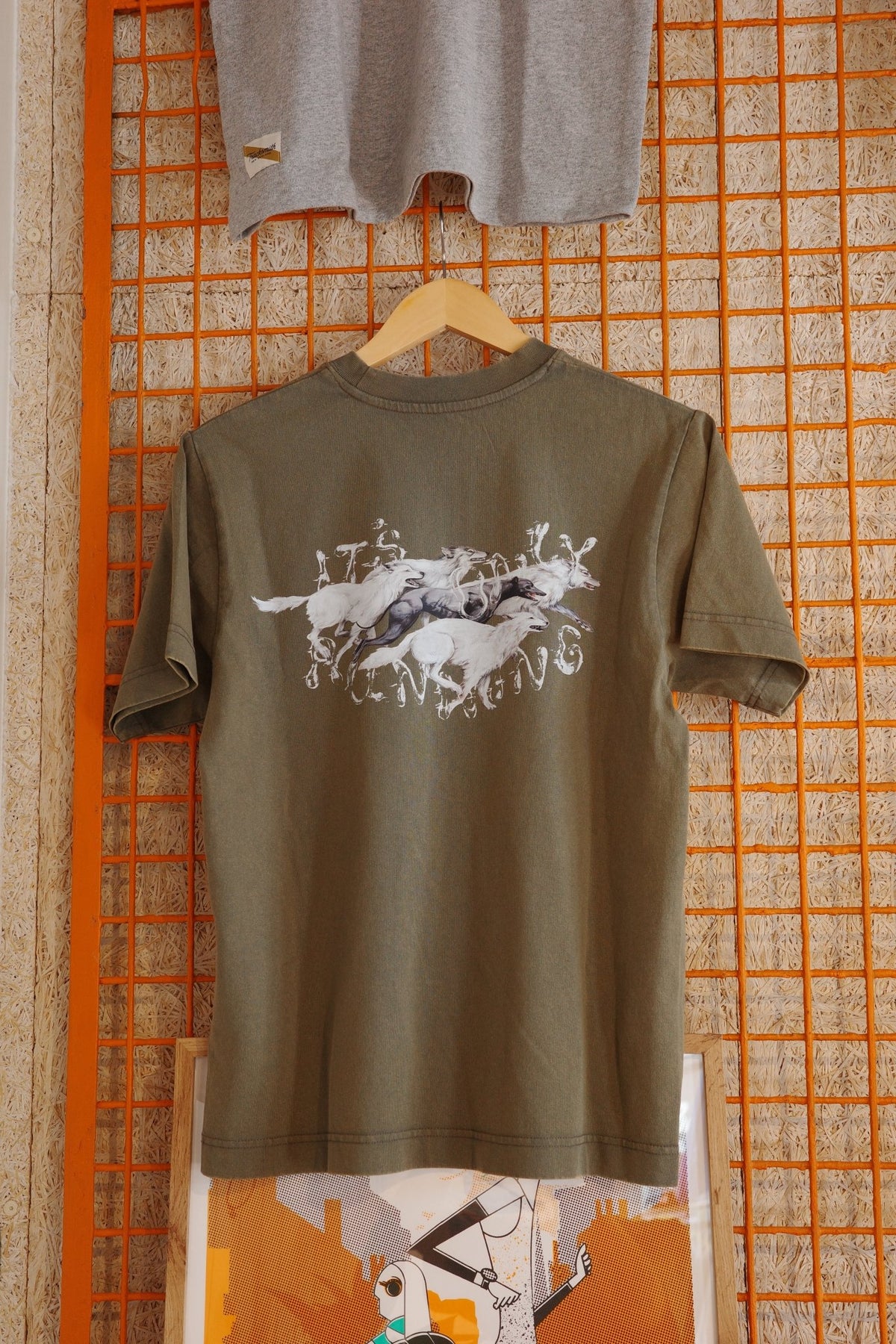 The Whippet amongst the Wolves – Vintage Khaki Tee - Interval Running