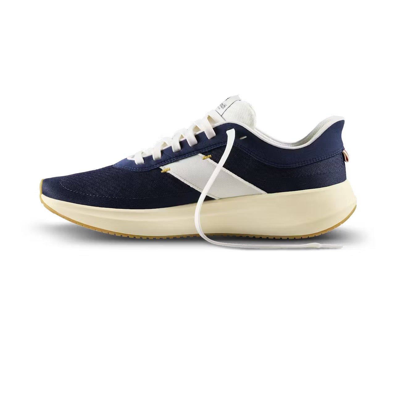 Tracksmith Eliot Runner - Unisex - Navy/Ivory/Ivory - Interval Running