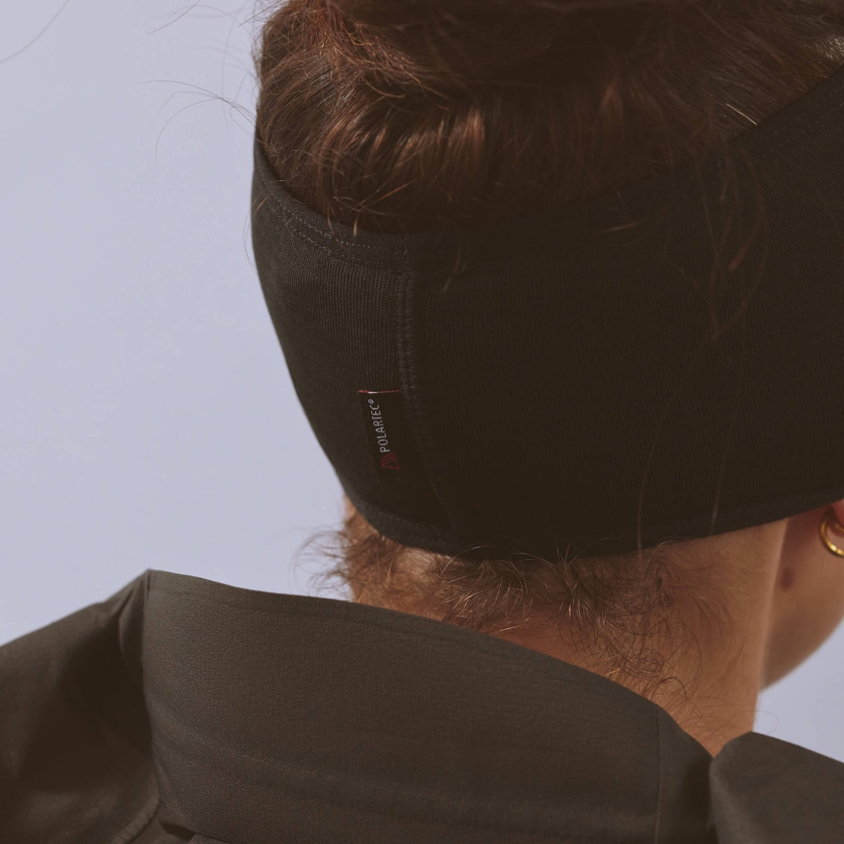 VÅGA Summit Performance Headband – Black - Interval Running