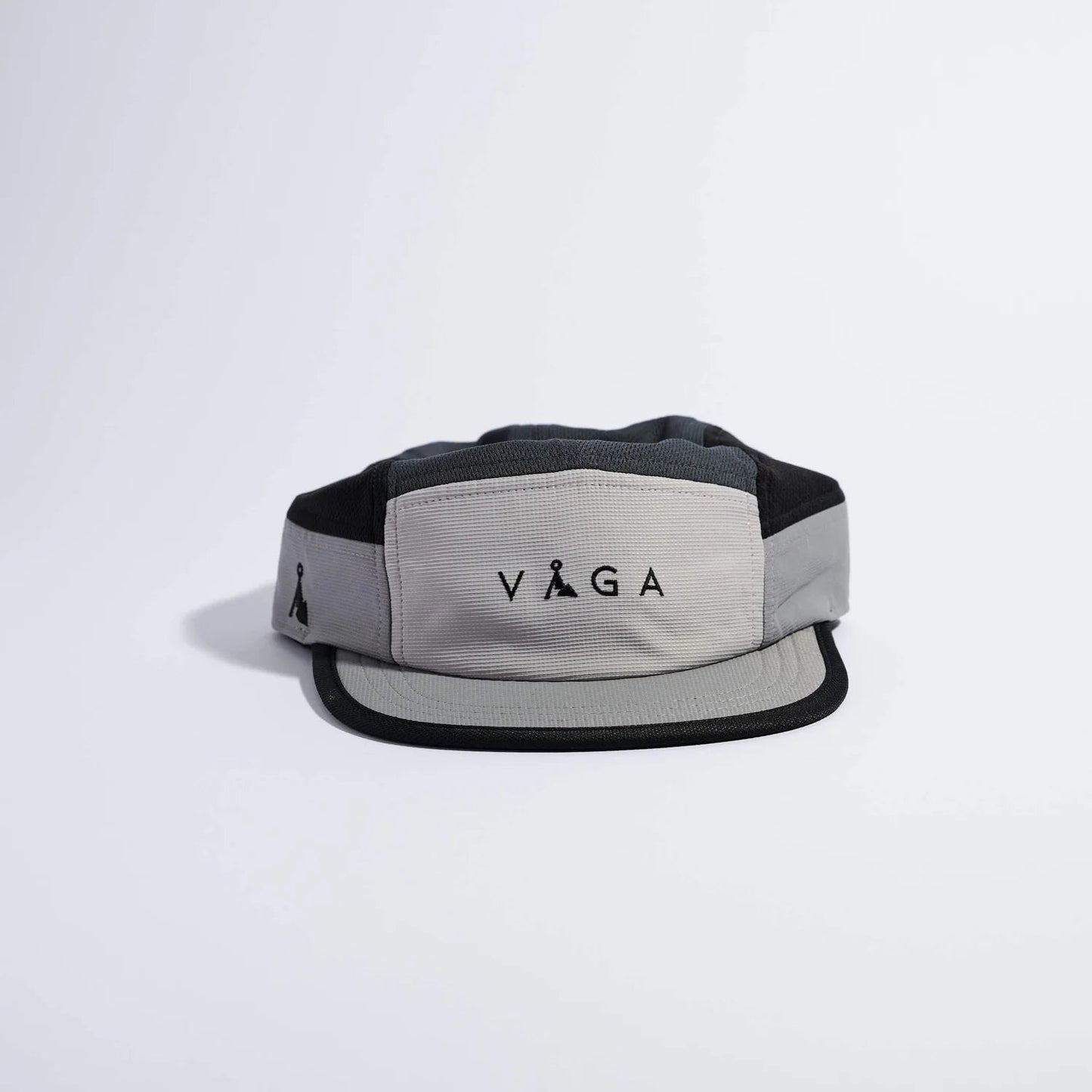 VÅGA Club Cap - Light Grey / Mid Grey / Black - Interval Running