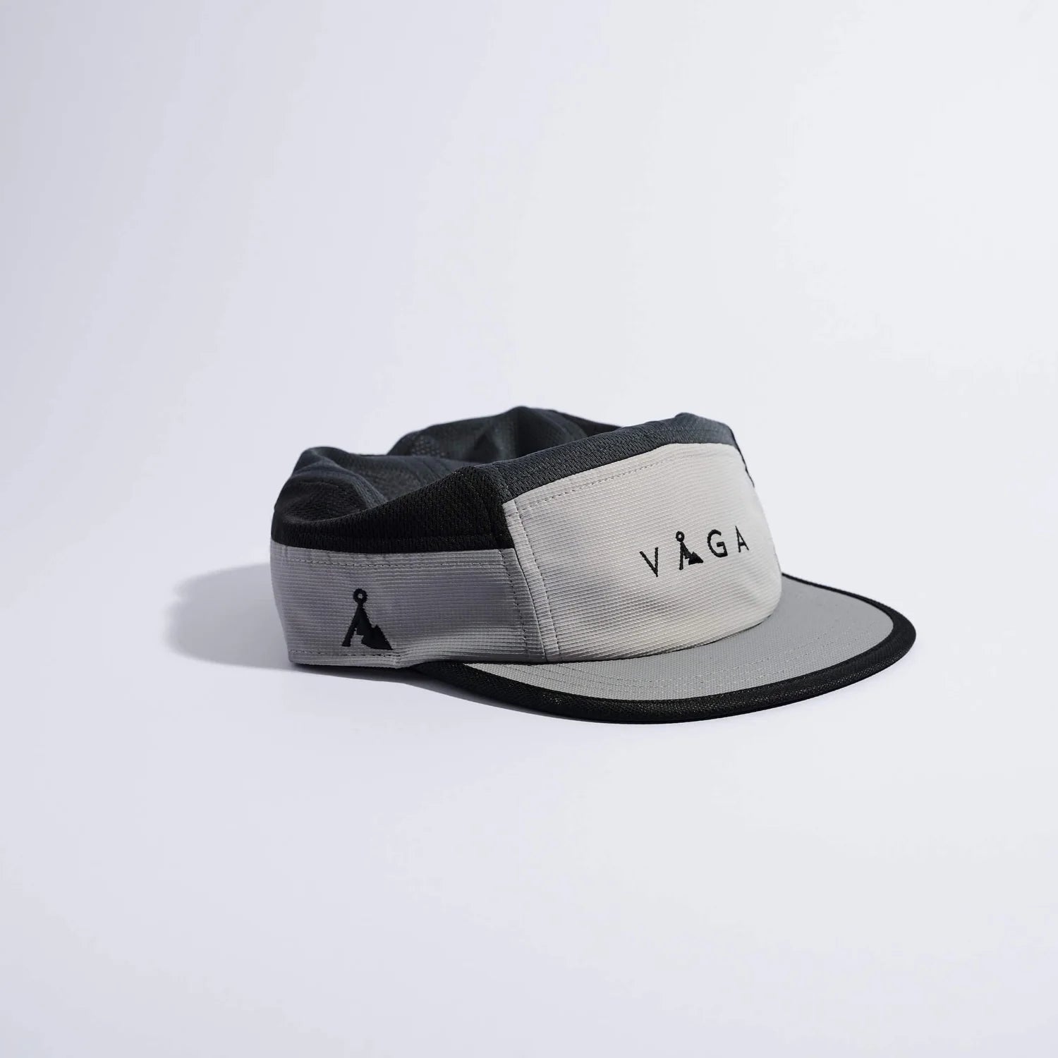 VÅGA Club Cap - Light Grey / Mid Grey / Black - Interval Running