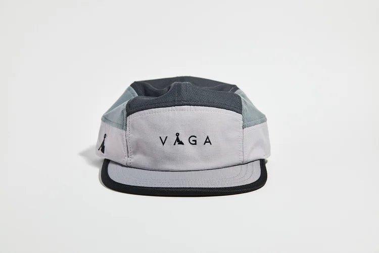VÅGA Club Cap - Light Grey / Mid Grey / Charcoal - Interval Running