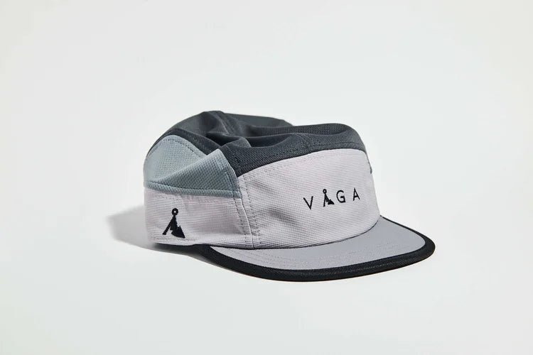 VÅGA Club Cap - Light Grey / Mid Grey / Charcoal - Interval Running