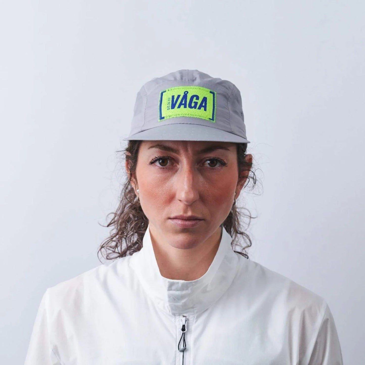 VÅGA Edge Cap – Grey - Interval Running