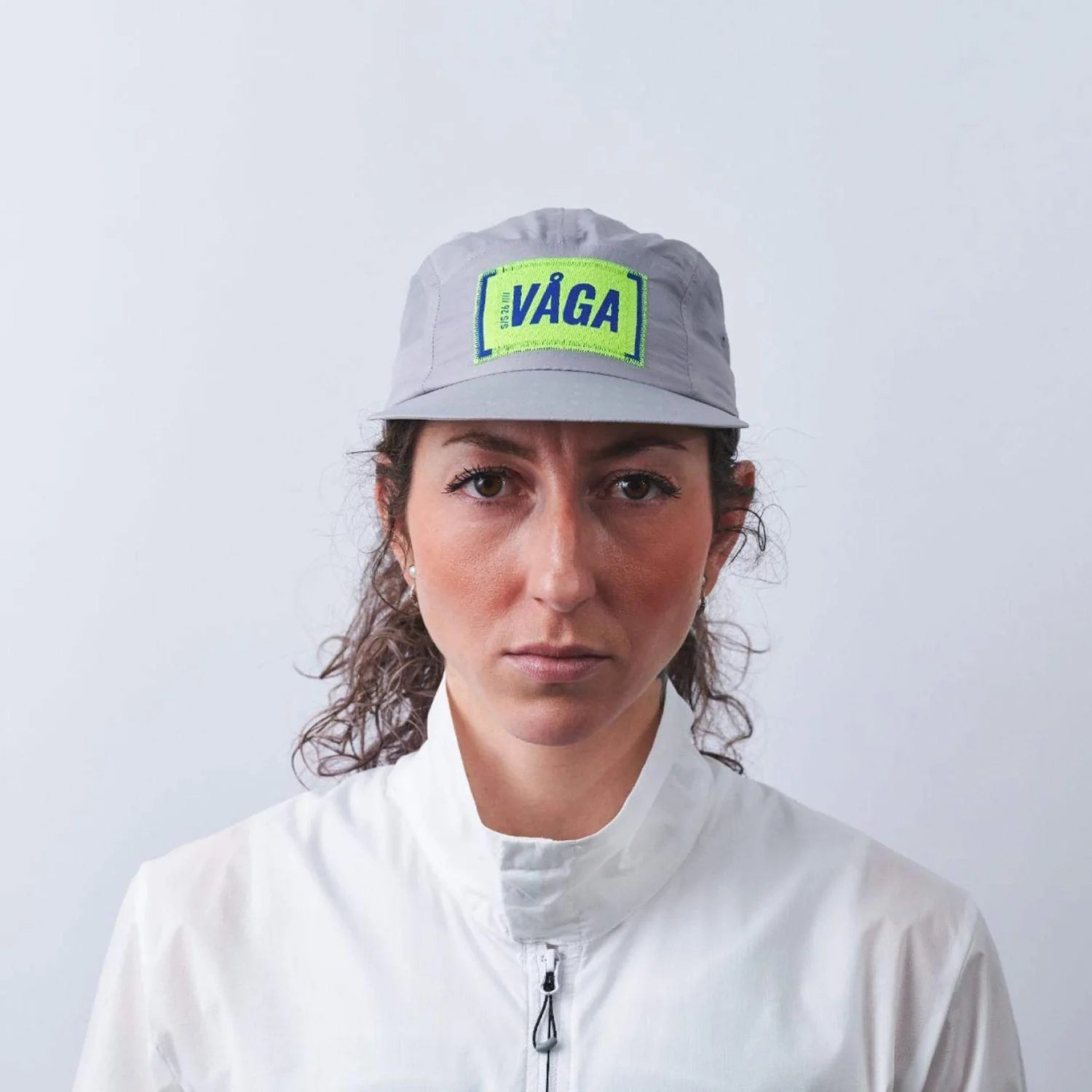 VÅGA Edge Cap – Grey - Interval Running