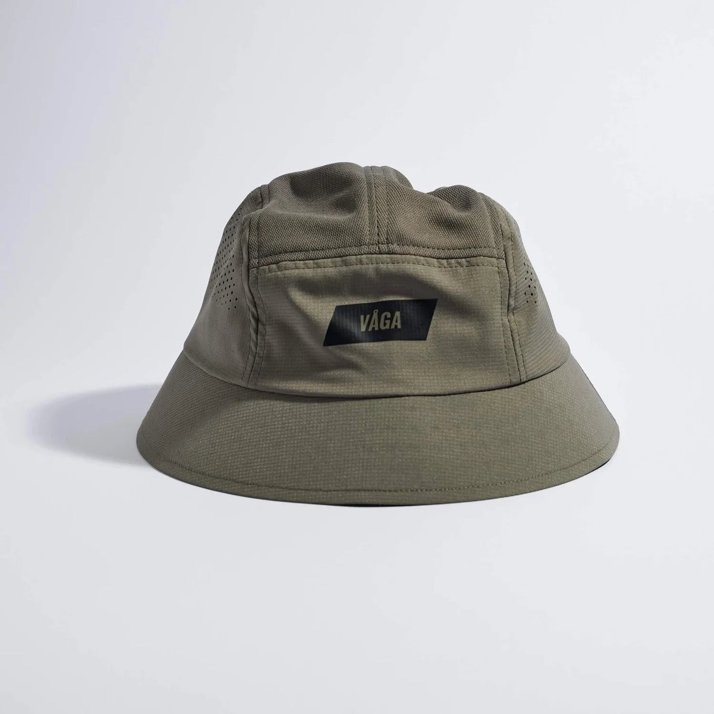 VÅGA Feather Bucket Hat – Taupe - Interval Running