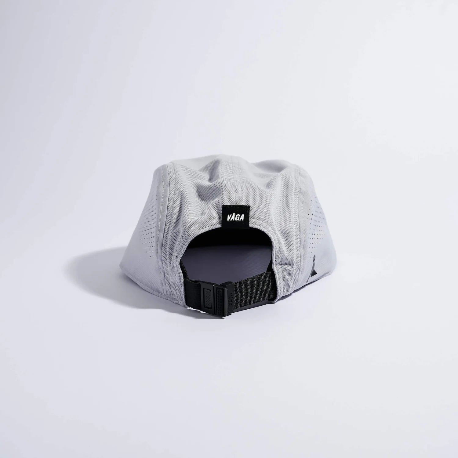 VÅGA Feather Racing Cap – Aluminium Grey - Interval Running