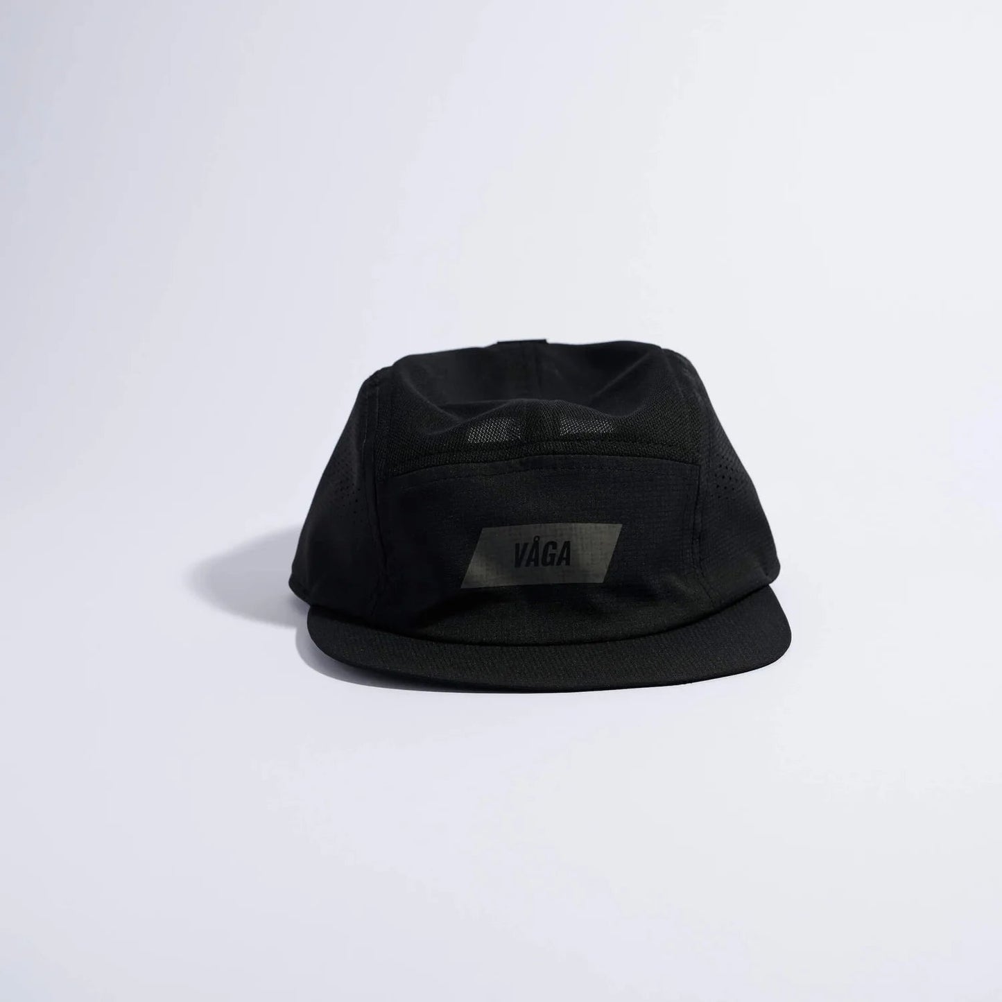 VÅGA Feather Racing Cap – Black - Interval Running