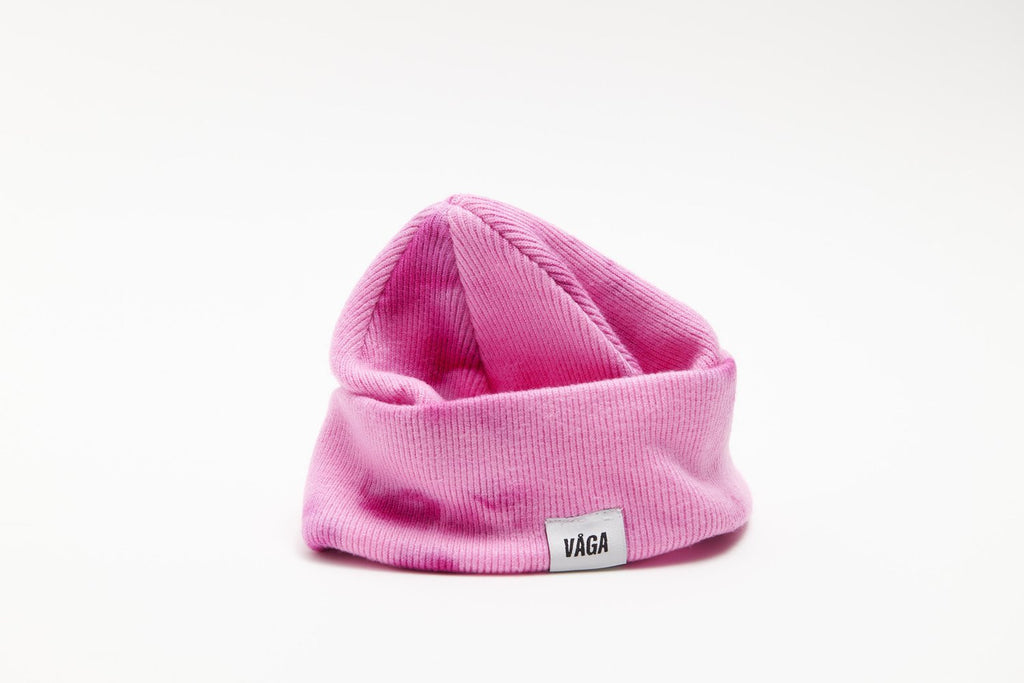 VÅGA Fine Rib Beanie - Bright Pink / Light Pink - Interval Running