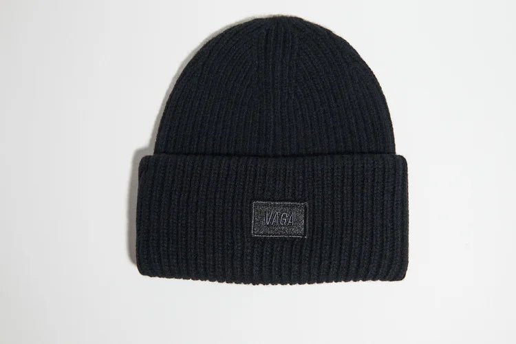VÅGA Lambswool Chunky Beanie - Storm Black - Interval Running