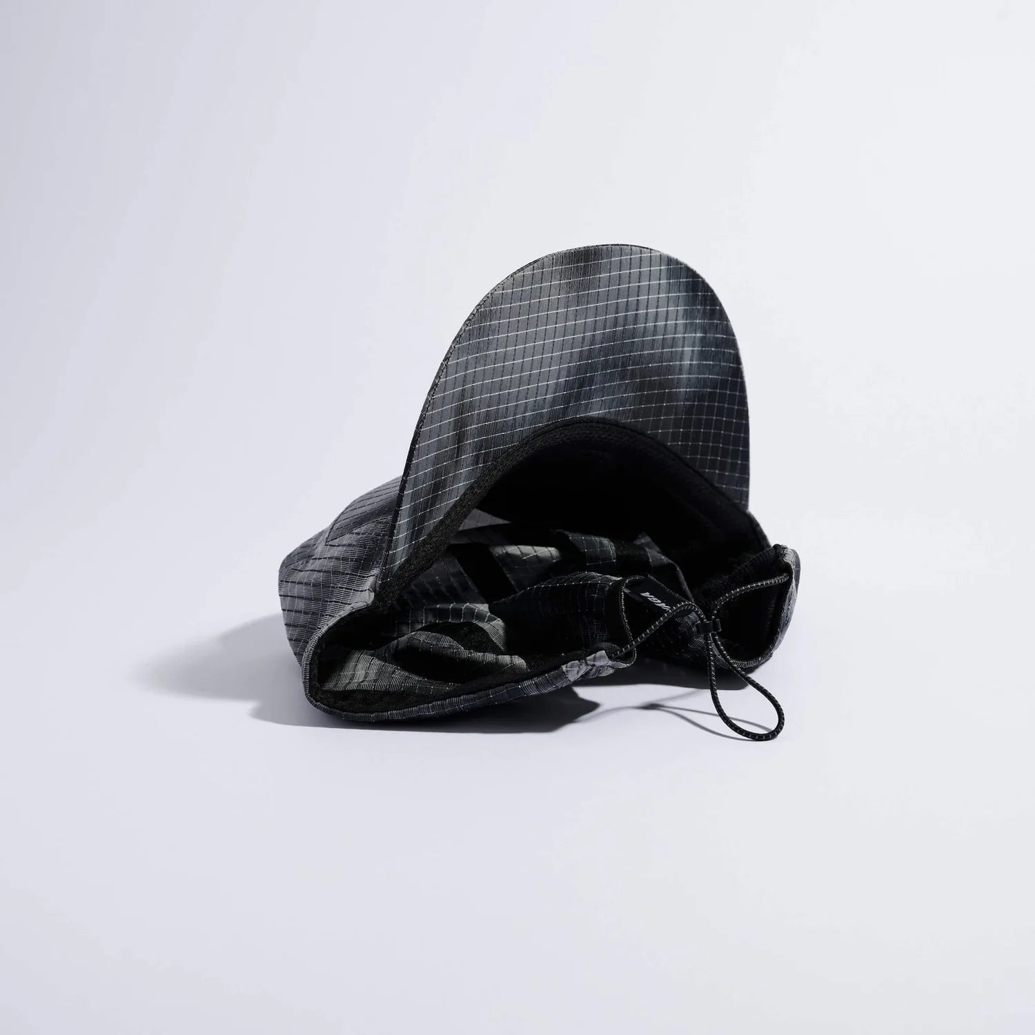 VÅGA Night Club 2.0 – Black / Grey - Interval Running