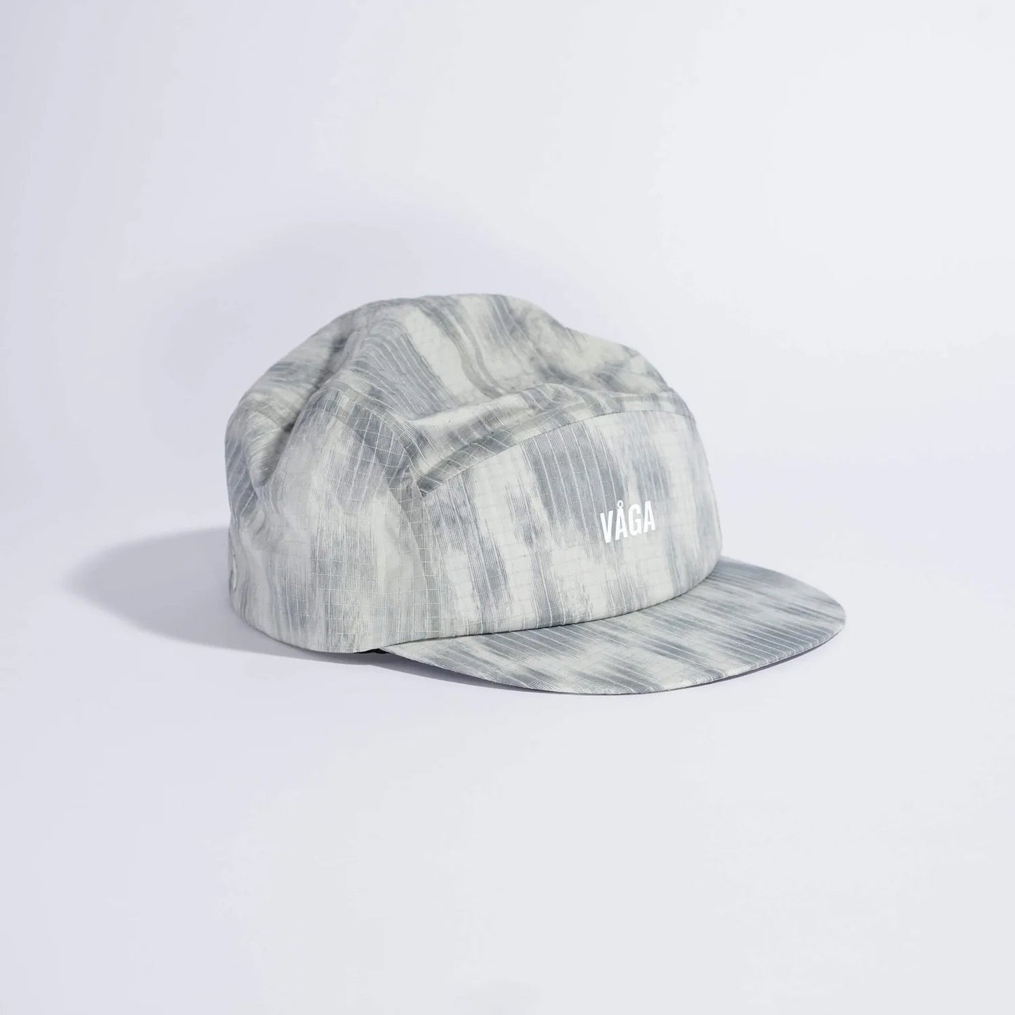 VÅGA Night Club 2.0 – Light Grey / Silver - Interval Running