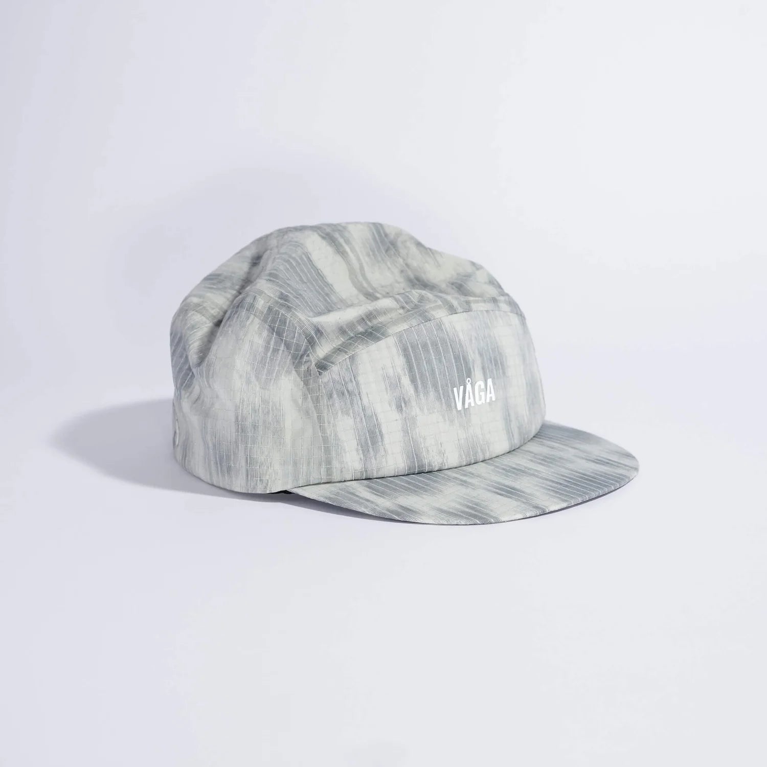 VÅGA Night Club 2.0 – Light Grey / Silver - Interval Running