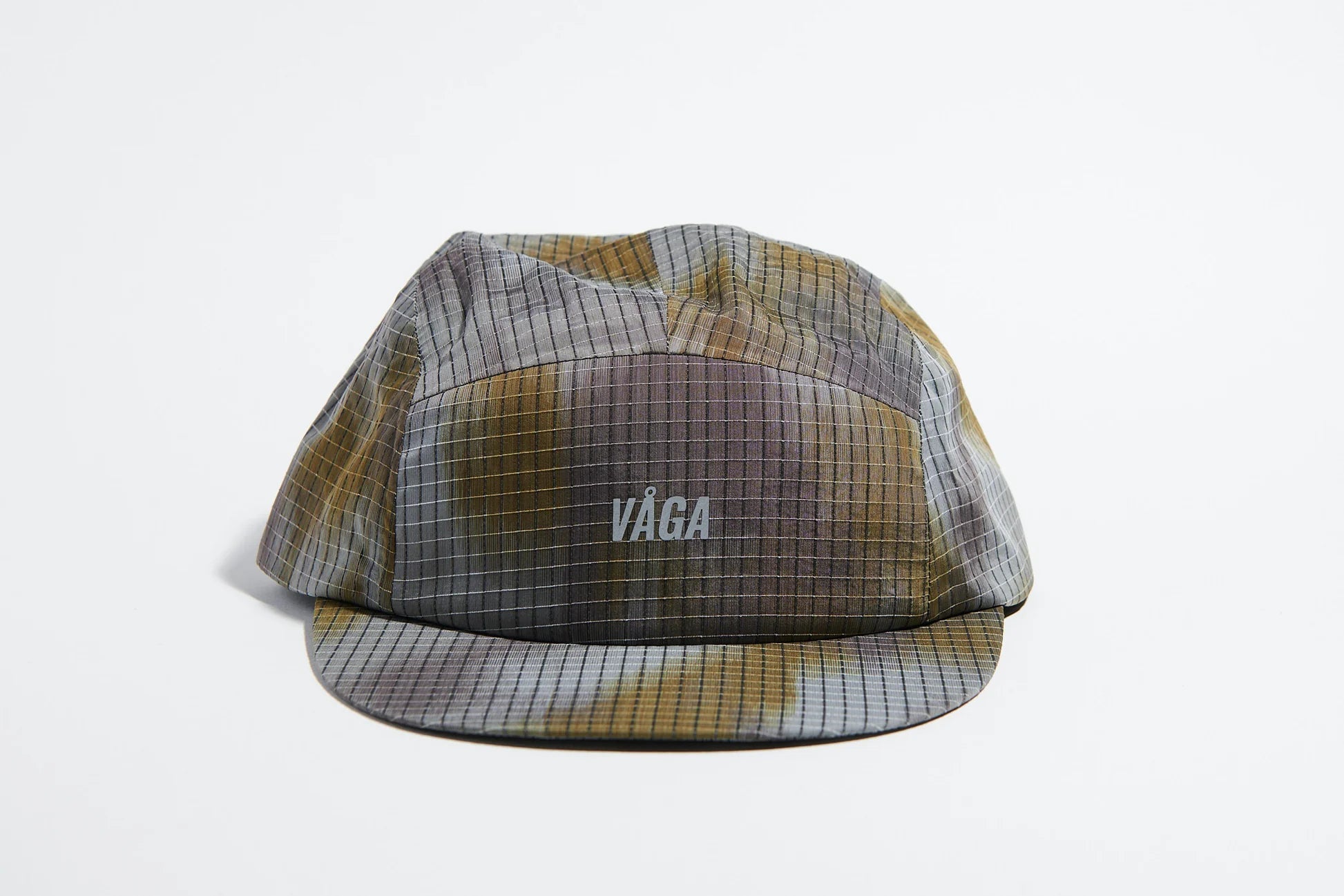 VÅGA Night Club 2.0 – Light Grey / Taupe / Gold - Interval Running