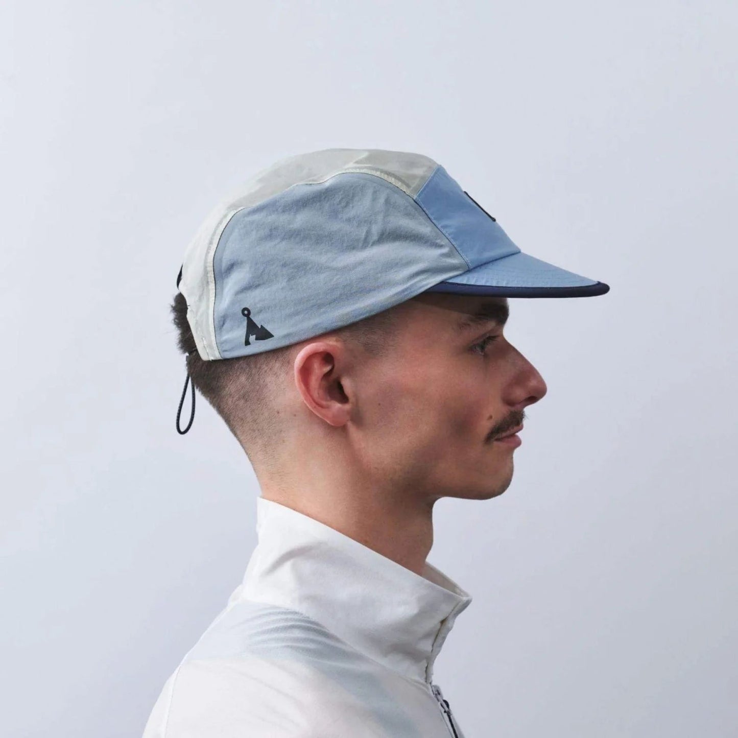VÅGA Pacer Cap – Postal Blue / Dust Grey / Navy - Interval Running