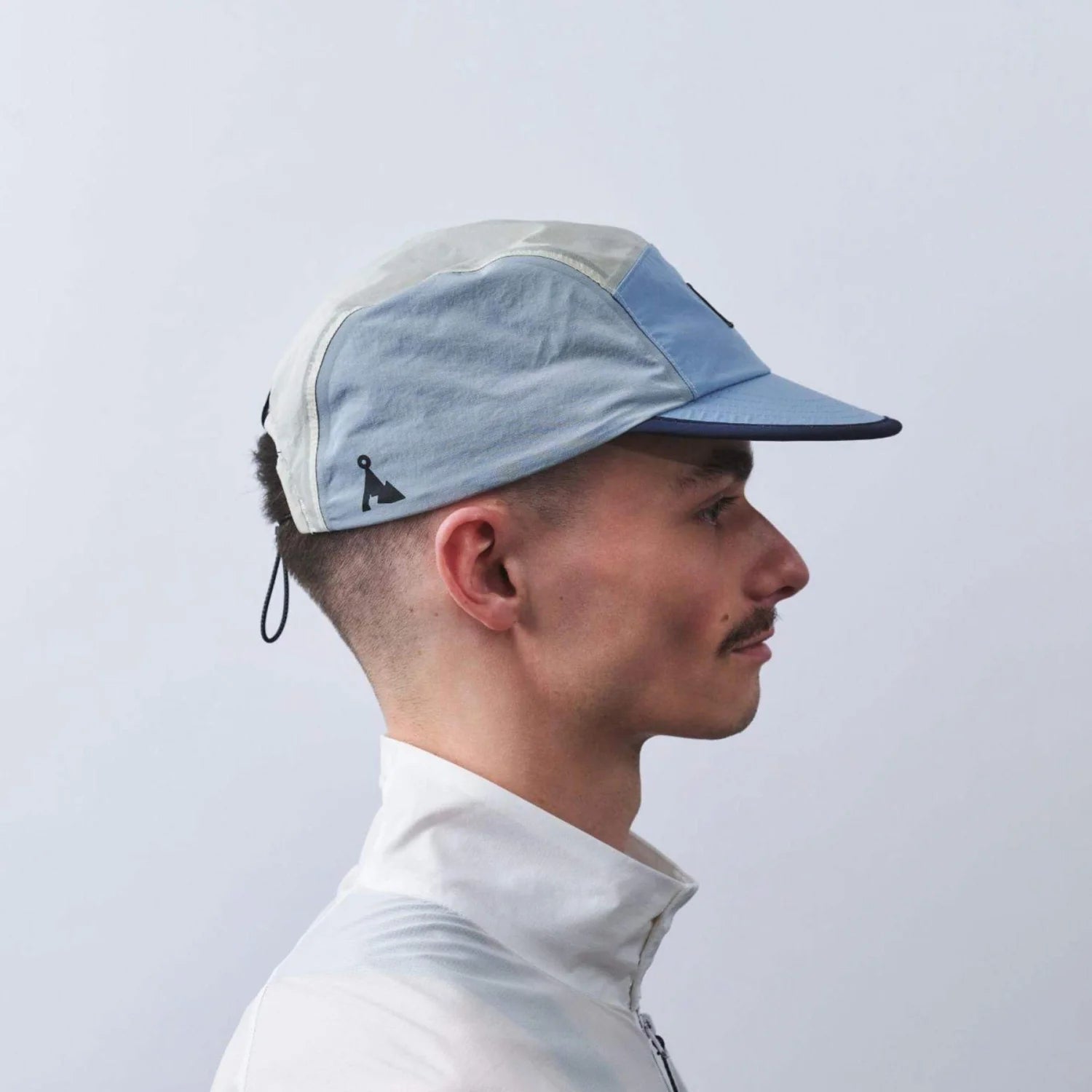 VÅGA Pacer Cap – Postal Blue / Dust Grey / Navy - Interval Running