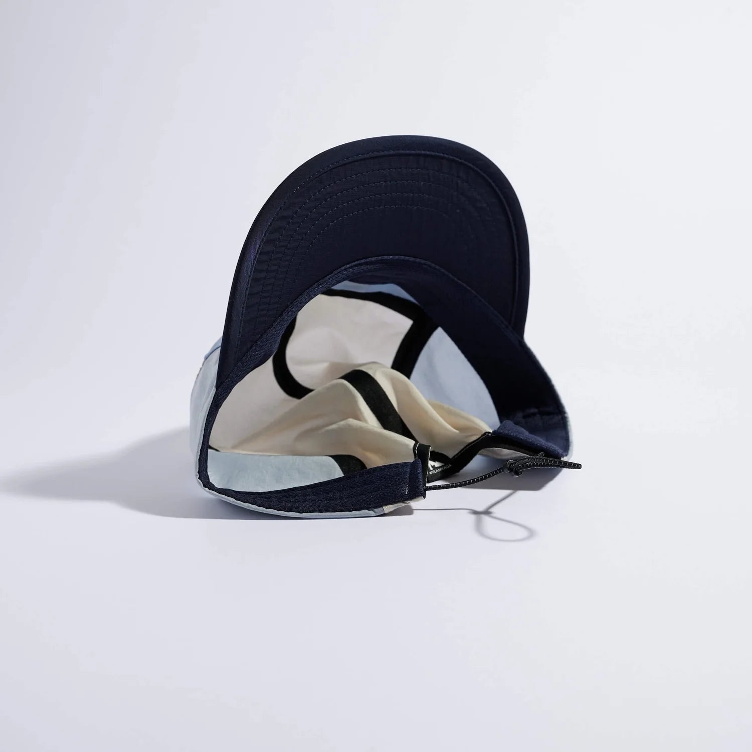 VÅGA Pacer Cap – Postal Blue / Dust Grey / Navy - Interval Running