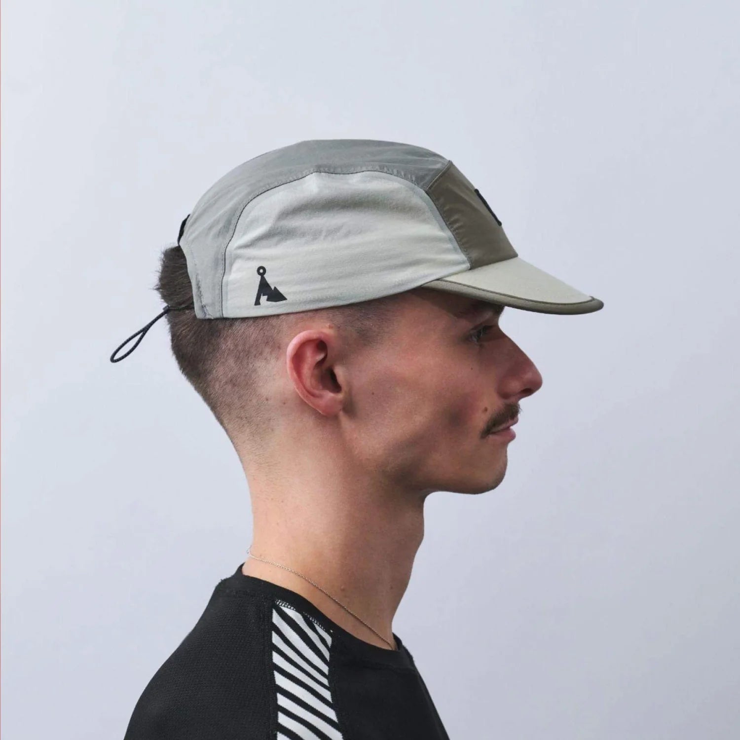 VÅGA Pacer Cap – Taupe / Aluminium Grey / Dust Grey - Interval Running