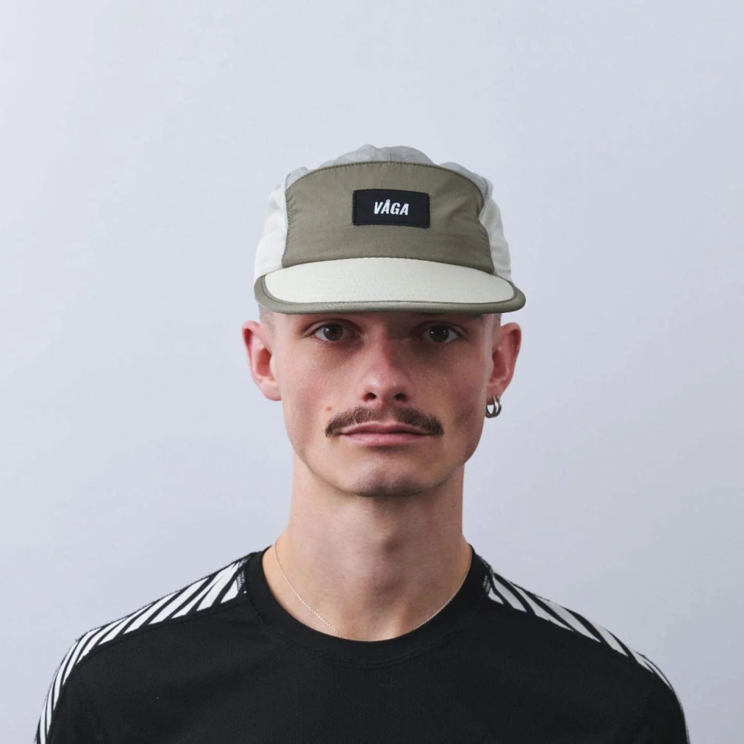 VÅGA Pacer Cap – Taupe / Aluminium Grey / Dust Grey - Interval Running