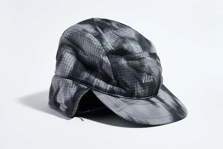 VÅGA Padder Hiker Cap - Silver / Reflective - Interval Running