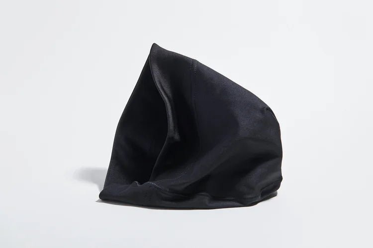 VÅGA Performance Skull Cap - Black - Interval Running
