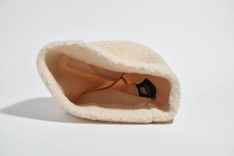 VÅGA Teddy Fleece Beanie - Ecru - Interval Running