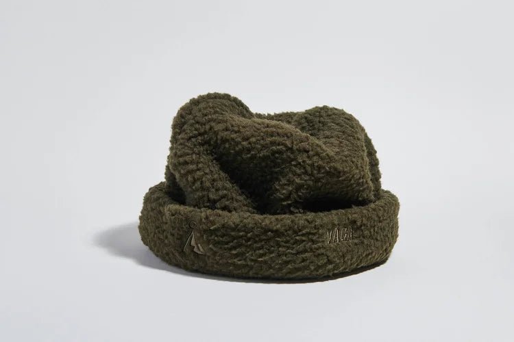 VÅGA Teddy Fleece Beanie - Utility Green - Interval Running
