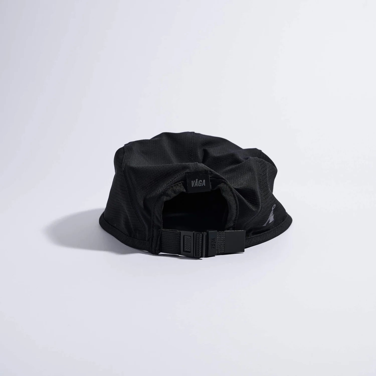 VÅGA Transit Lite Cap – Black - Interval Running